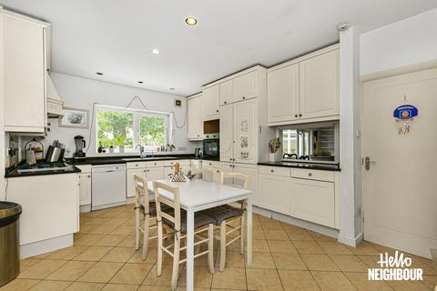 6 bedroom detached house to rent, Cedar Heights, Richmond, TW10