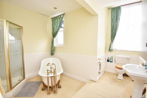 2 bedroom apartment for sale, Tewit Well Road, Harrogate