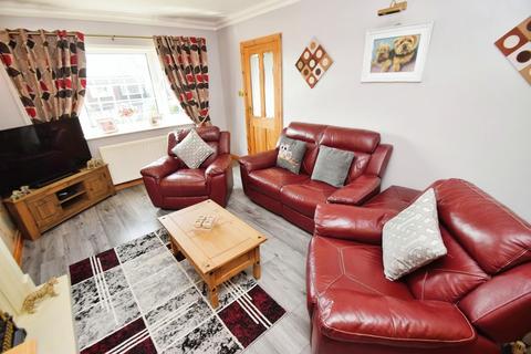 2 Larch Close, Oakworth, Keighley, BD22 7JU