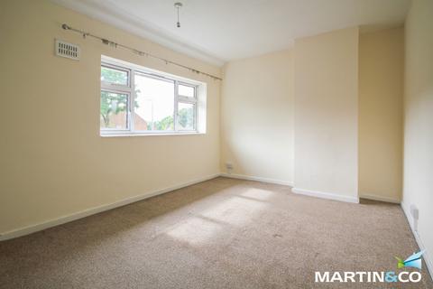 2 bedroom semi-detached house to rent, Kelfield Avenue, Harborne, B17