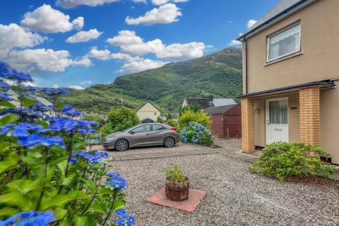 12 Lovat Road, Kinlochleven, PH50 4RQ