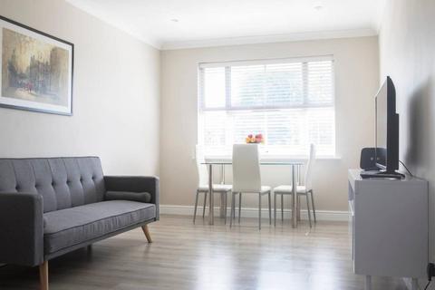 1 bedroom flat to rent, Bessborough Road, Putney Heath, London, SW15