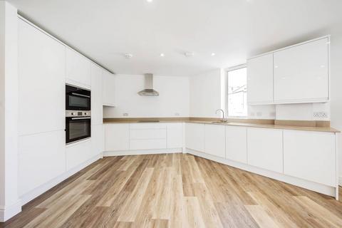 1 bedroom flat to rent, Broomhill Road, Wandsworth Town, London, SW18