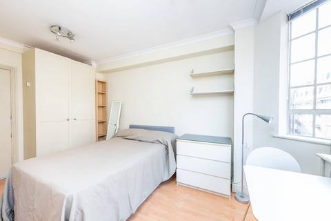 Studio to rent, Chelsea Cloisters, Chelsea, London, SW3