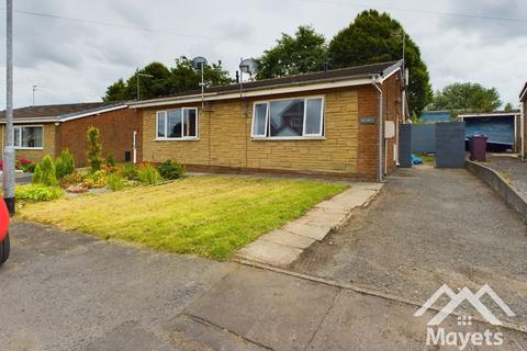 2 bedroom bungalow to rent, Briar Hill Close, Blackburn
