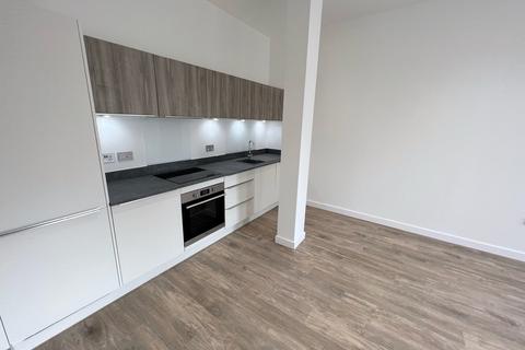 1 bedroom ground floor maisonette to rent, Springfield House, Ashwood Way RG23