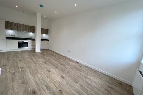 1 bedroom ground floor maisonette to rent, Springfield House, Ashwood Way RG23