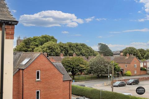2 bedroom apartment for sale, Watkins Court, Old Mill Close, Hereford, HR4