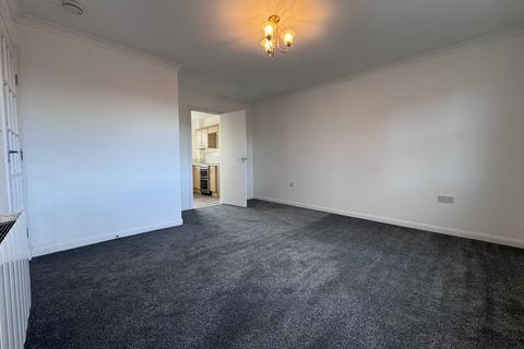 2 bedroom flat to rent, Candleriggs Court, Alloa, FK10