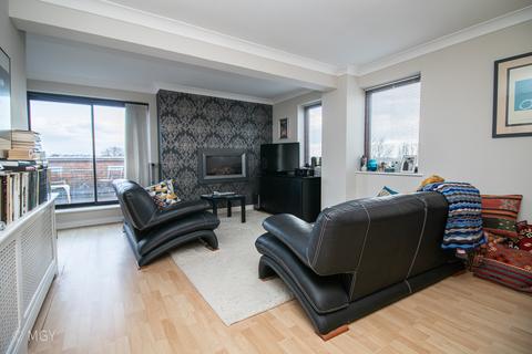 2 bedroom apartment to rent, Pilton House, The Crescent