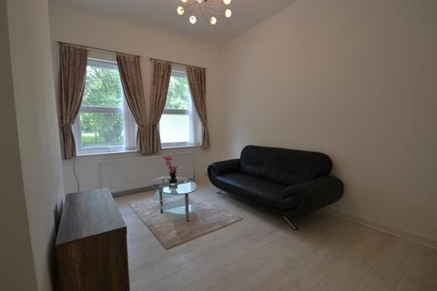 2 bedroom flat to rent, Northumberland Road, Trafford, Manchester, M16 9PP