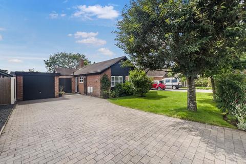 3 bedroom detached bungalow for sale, Fernhurst Gate, Ormskirk L39