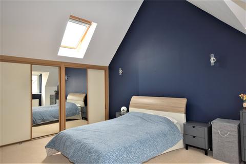 3 bedroom semi-detached house for sale, Sunrise Avenue, Cheltenham GL52
