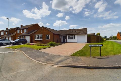 3 bedroom detached bungalow for sale, The Fletches, Stretton