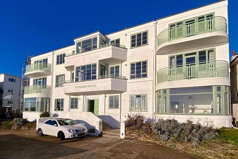 1 bedroom flat for sale, Teynham House, Marine Drive, Saltdean, BN2 8LZ