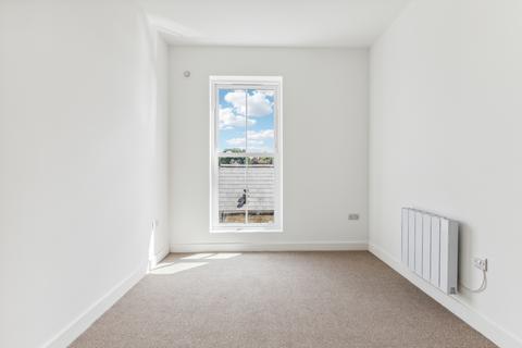 2 bedroom flat to rent, Battersea Park Road, London