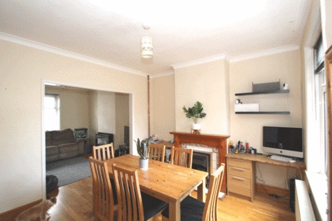 2 bedroom terraced house to rent, Mayfield Road, Hampshire PO12