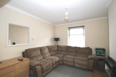 2 bedroom terraced house to rent, Mayfield Road, Hampshire PO12