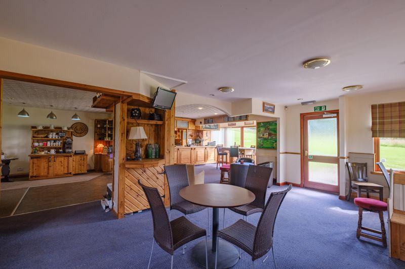 Clubhouse lounge 2