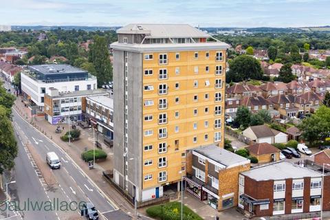 2 bedroom apartment for sale, Ravenscroft, Broxbourne