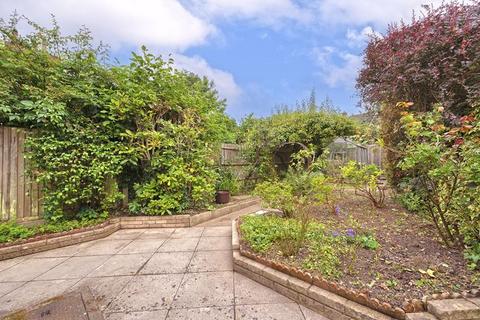 3 bedroom semi-detached house for sale, Dry Hill Park Road, Tonbridge, TN10 3BN