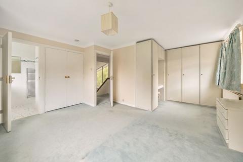 12 Uplands Road, Kenley, CR8 5EF