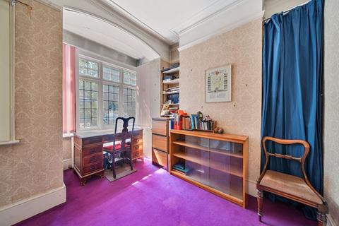 140 Foxley Lane, Purley, CR8 3NE