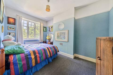 140 Foxley Lane, Purley, CR8 3NE