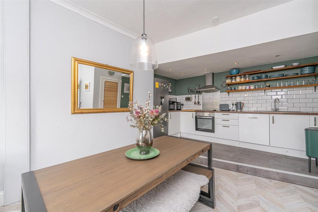 Kitchen/Diner Alt