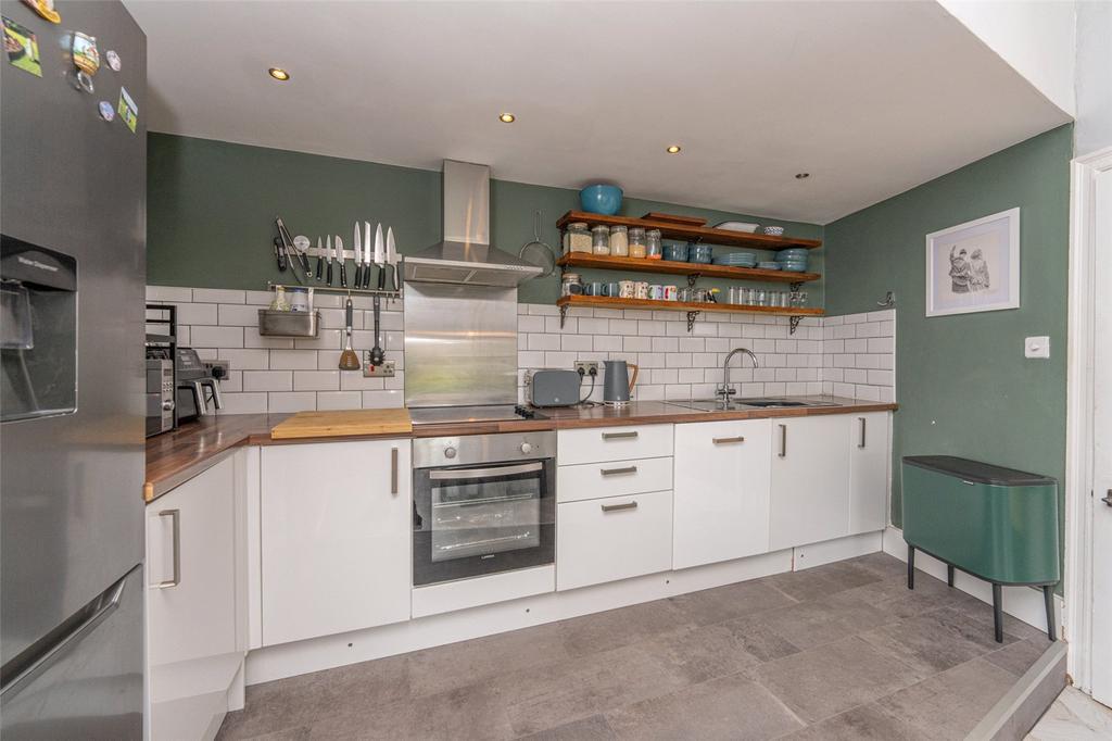 Kitchen Alt