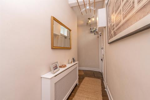 1/11 Lower Granton Road, Edinburgh, EH5 3RX