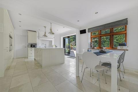 5 bedroom detached house for sale, Rowhill Road, Wilmington
