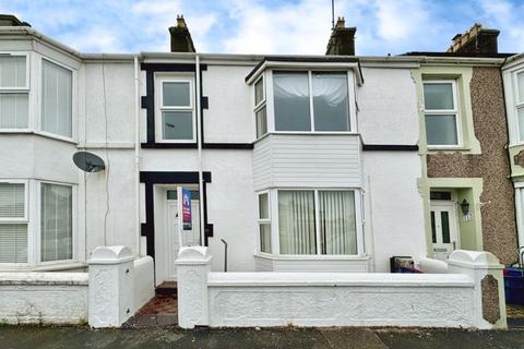 3 bedroom terraced house for sale, London Road, Holyhead