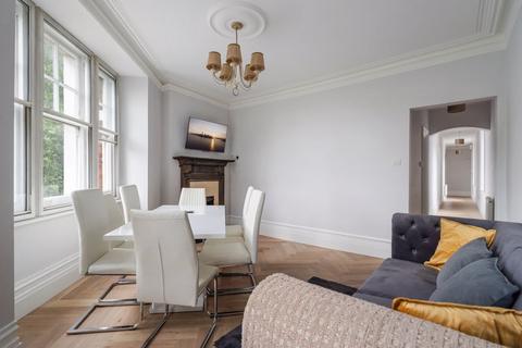 4 bedroom apartment for sale, Pond Street, Hampstead, London NW3