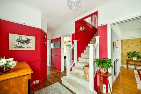 29 Powder Mill Lane, Twickenham, TW2 6EF