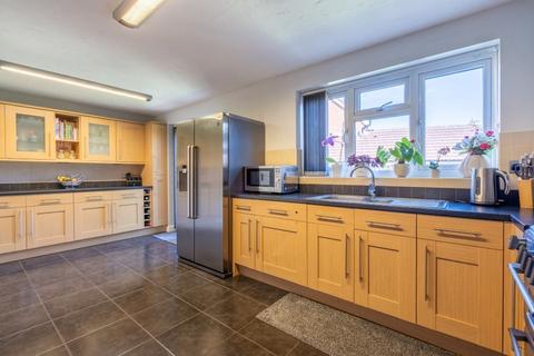 4 bedroom detached house for sale, Colsterdale, Carlton Colville