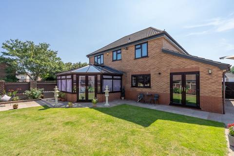 2 Colsterdale, Carlton Colville, Lowestoft, NR33 8TN