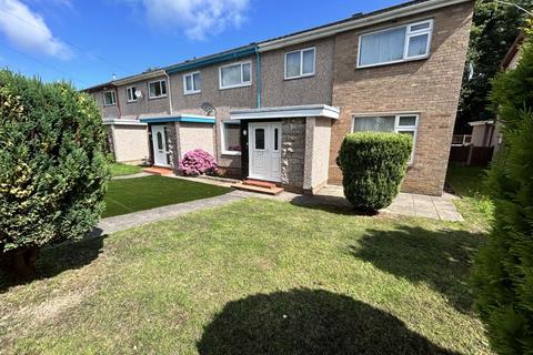 3 bedroom terraced house for sale, Llanelian Road, Old Colwyn