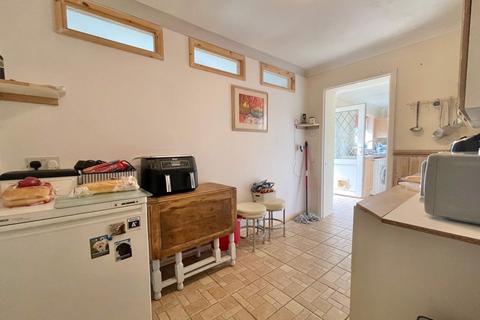 27 Downs Walk, Peacehaven, BN10 7ST