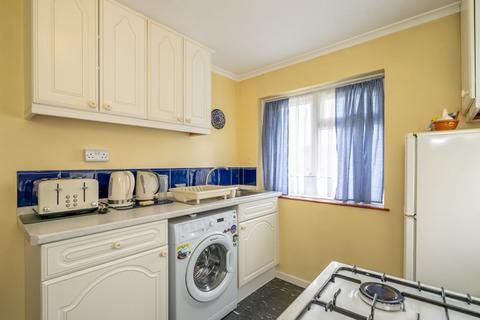 2 bedroom apartment for sale, Gilbert Road, Chichester