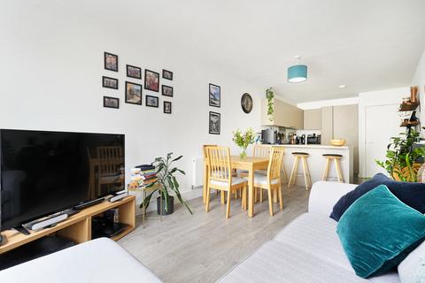 2 bedroom apartment for sale, Scotland Green, London N17