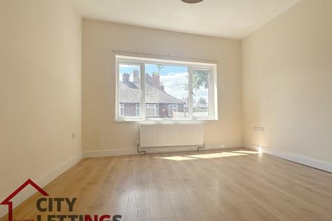 1 bedroom flat to rent, Hucknall Road, Carrington