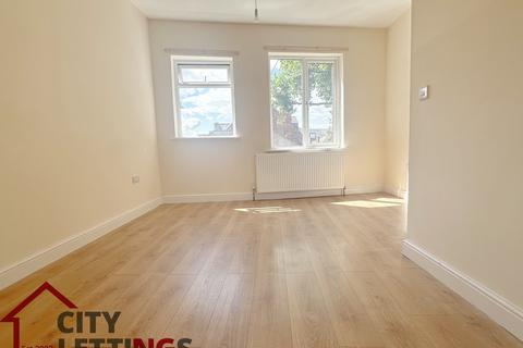 1 bedroom flat to rent, Hucknall Road, Carrington