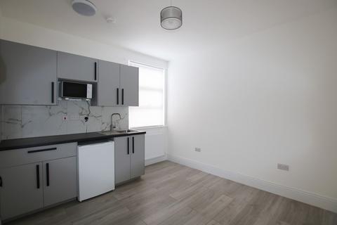 Studio to rent, Mora Road, London, NW2