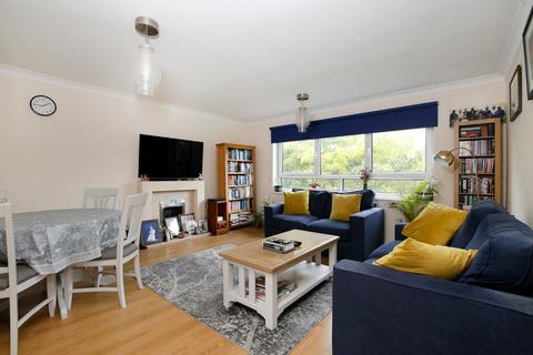 2 bedroom flat for sale, Chislehurst Road, Sidcup DA14