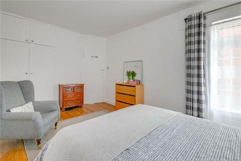 1 bedroom flat for sale, Barnes High Street, London SW13