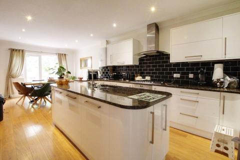 5 bedroom detached bungalow for sale, Theobalds Road, Cuffley EN6