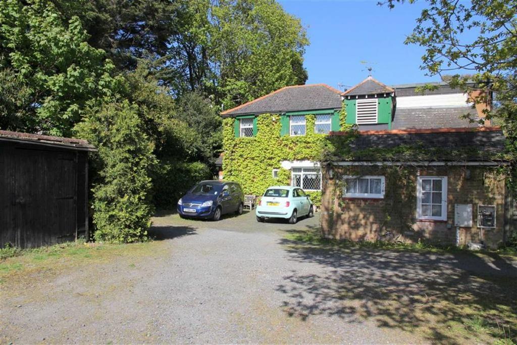 Upper Church Road, St Leonards On Sea, East Sussex 4 bed detached house