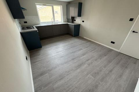 3 bedroom flat for sale, Huxley Close, Northolt