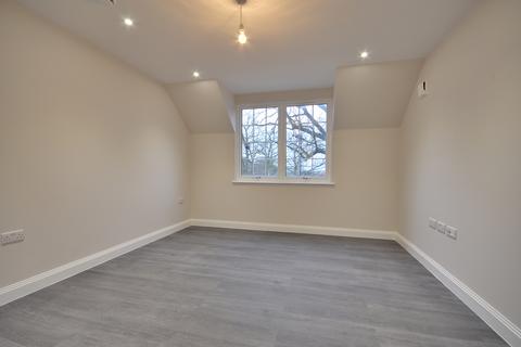 1 bedroom apartment to rent, Swakeleys Road, Ickenham UB10 8AX